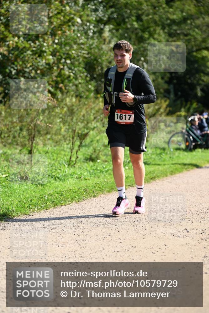 27.09.2026 - 35. Volkslauf durch das schöne Alstertal Dr. Thomas Lammeyer http://msf.ph/oto/10579729 27.09.2026 12:11:04 Laufen 1617 meine-sportfotos.de