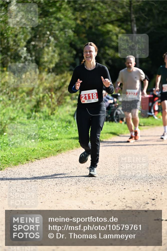 27.09.2026 - 35. Volkslauf durch das schöne Alstertal Dr. Thomas Lammeyer http://msf.ph/oto/10579761 27.09.2026 12:11:11 Laufen 2118 meine-sportfotos.de