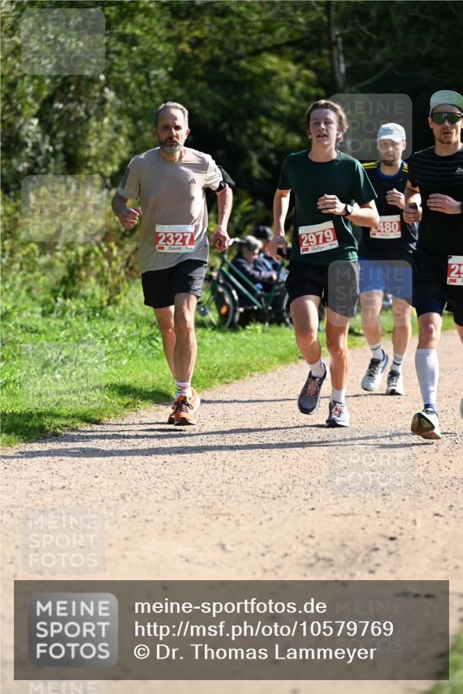 27.09.2026 - 35. Volkslauf durch das schöne Alstertal Dr. Thomas Lammeyer http://msf.ph/oto/10579769 27.09.2026 12:11:13 Laufen 2327, 2979, 480, 9, 29 meine-sportfotos.de