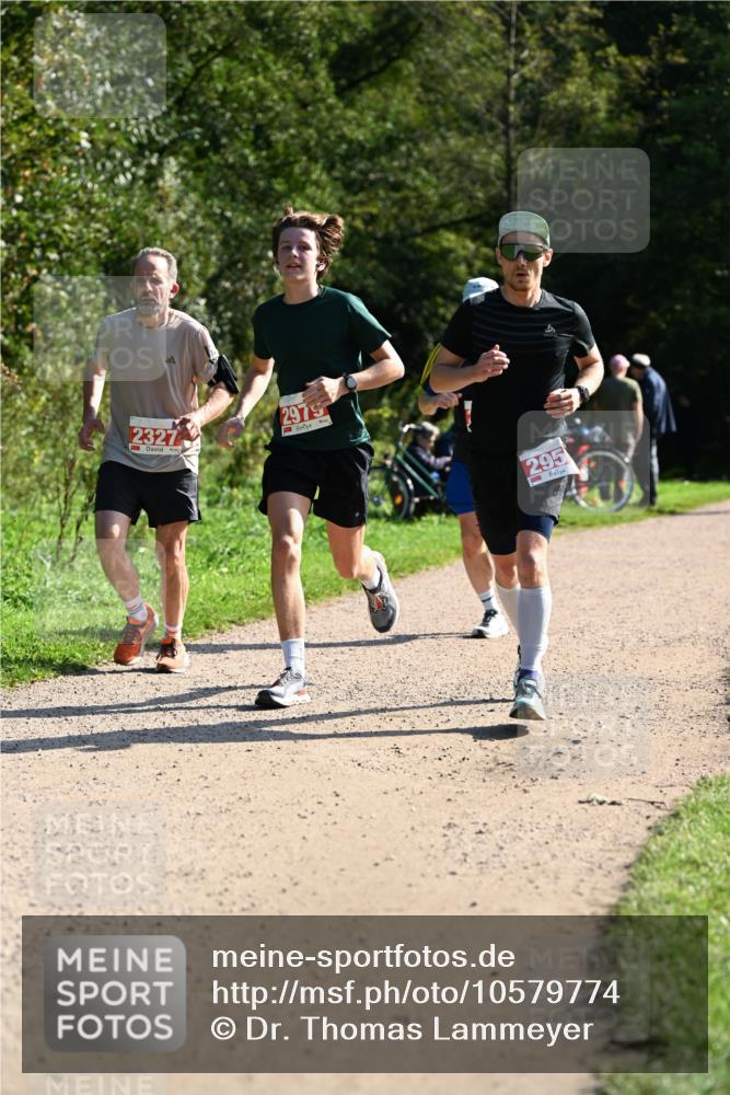 27.09.2026 - 35. Volkslauf durch das schöne Alstertal Dr. Thomas Lammeyer http://msf.ph/oto/10579774 27.09.2026 12:11:14 Laufen 2327, 2979, 295 meine-sportfotos.de