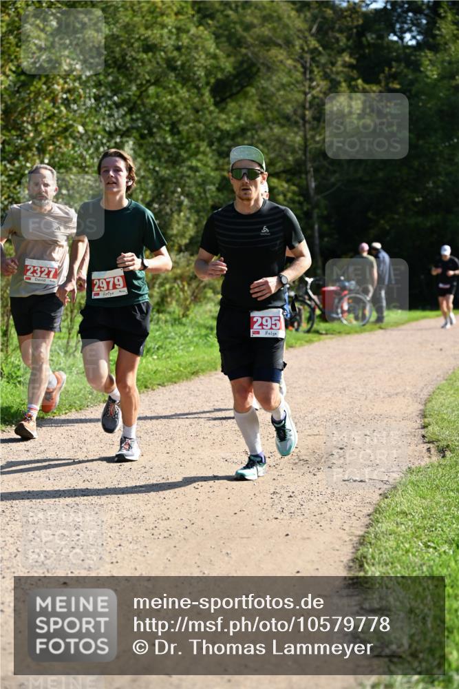 27.09.2026 - 35. Volkslauf durch das schöne Alstertal Dr. Thomas Lammeyer http://msf.ph/oto/10579778 27.09.2026 12:11:14 Laufen 2327, 2979, 295 meine-sportfotos.de