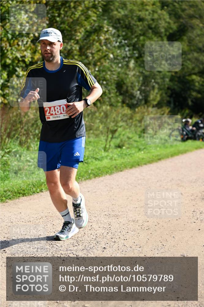 27.09.2026 - 35. Volkslauf durch das schöne Alstertal Dr. Thomas Lammeyer http://msf.ph/oto/10579789 27.09.2026 12:11:16 Laufen 2480 meine-sportfotos.de