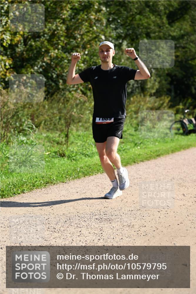 27.09.2026 - 35. Volkslauf durch das schöne Alstertal Dr. Thomas Lammeyer http://msf.ph/oto/10579795 27.09.2026 12:11:22 Laufen  meine-sportfotos.de