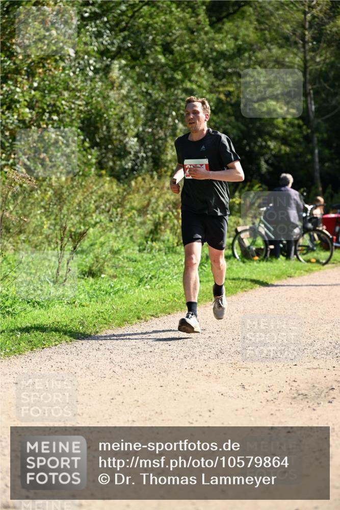 27.09.2026 - 35. Volkslauf durch das schöne Alstertal Dr. Thomas Lammeyer http://msf.ph/oto/10579864 27.09.2026 12:11:40 Laufen  meine-sportfotos.de