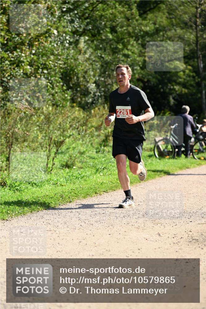 27.09.2026 - 35. Volkslauf durch das schöne Alstertal Dr. Thomas Lammeyer http://msf.ph/oto/10579865 27.09.2026 12:11:40 Laufen 2261 meine-sportfotos.de
