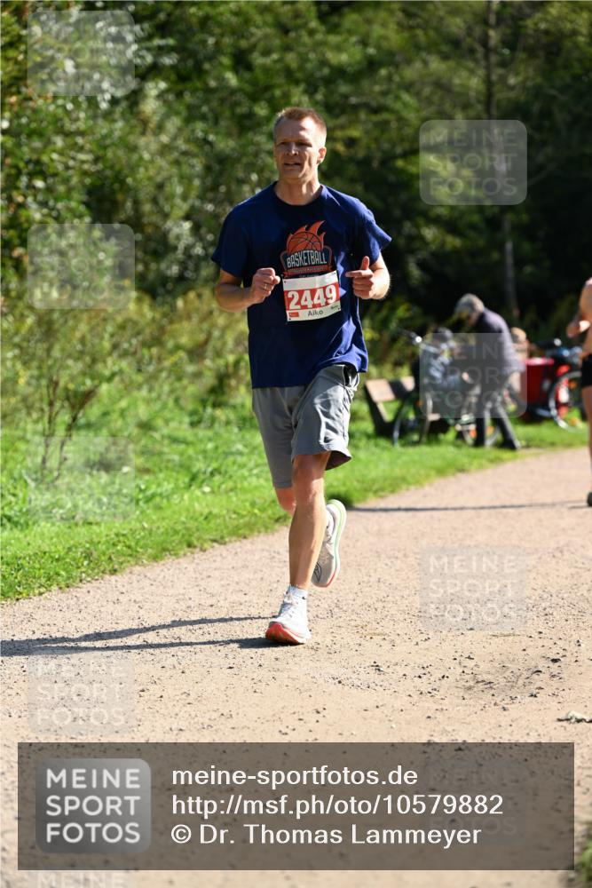 27.09.2026 - 35. Volkslauf durch das schöne Alstertal Dr. Thomas Lammeyer http://msf.ph/oto/10579882 27.09.2026 12:11:43 Laufen 2449 meine-sportfotos.de