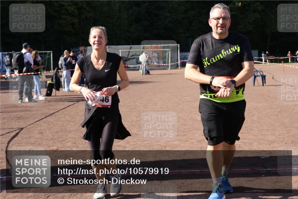 27.09.2026 - 35. Volkslauf durch das schöne Alstertal Strokosch-Dieckow http://msf.ph/oto/10579919 27.09.2026 12:53:10 Ziel 1146, 1675 meine-sportfotos.de