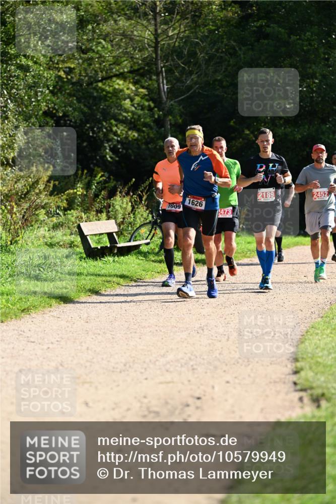 27.09.2026 - 35. Volkslauf durch das schöne Alstertal Dr. Thomas Lammeyer http://msf.ph/oto/10579949 27.09.2026 12:12:24 Laufen 2189, 2452, 1626, 1609, 2473 meine-sportfotos.de
