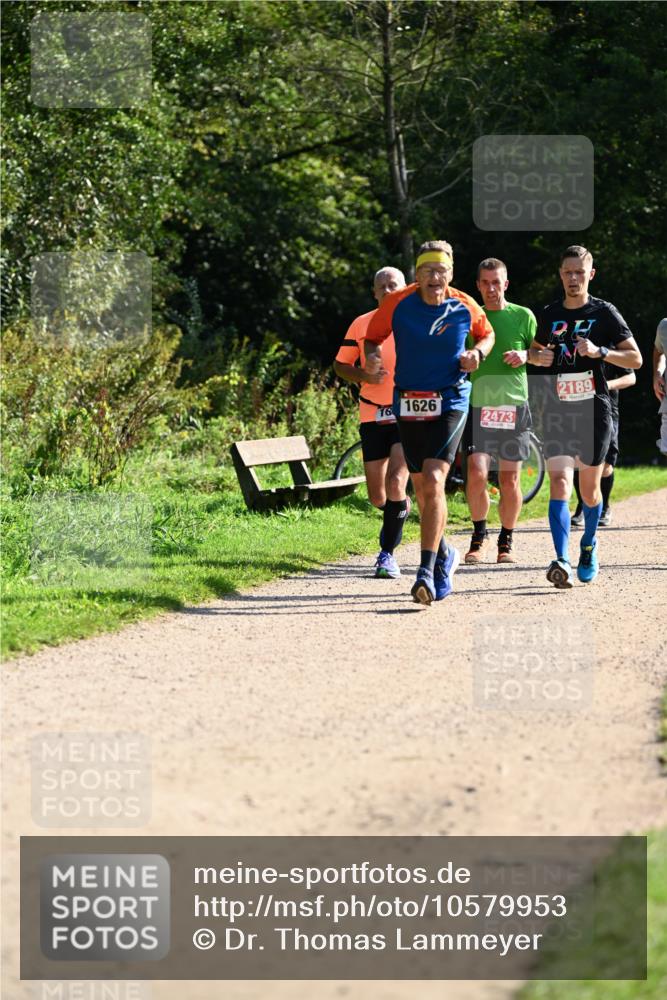 27.09.2026 - 35. Volkslauf durch das schöne Alstertal Dr. Thomas Lammeyer http://msf.ph/oto/10579953 27.09.2026 12:12:24 Laufen 16, 2189, 1626, 2473 meine-sportfotos.de