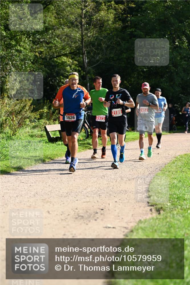 27.09.2026 - 35. Volkslauf durch das schöne Alstertal Dr. Thomas Lammeyer http://msf.ph/oto/10579959 27.09.2026 12:12:25 Laufen 1626, 2473, 2189, 2452, 1019 meine-sportfotos.de