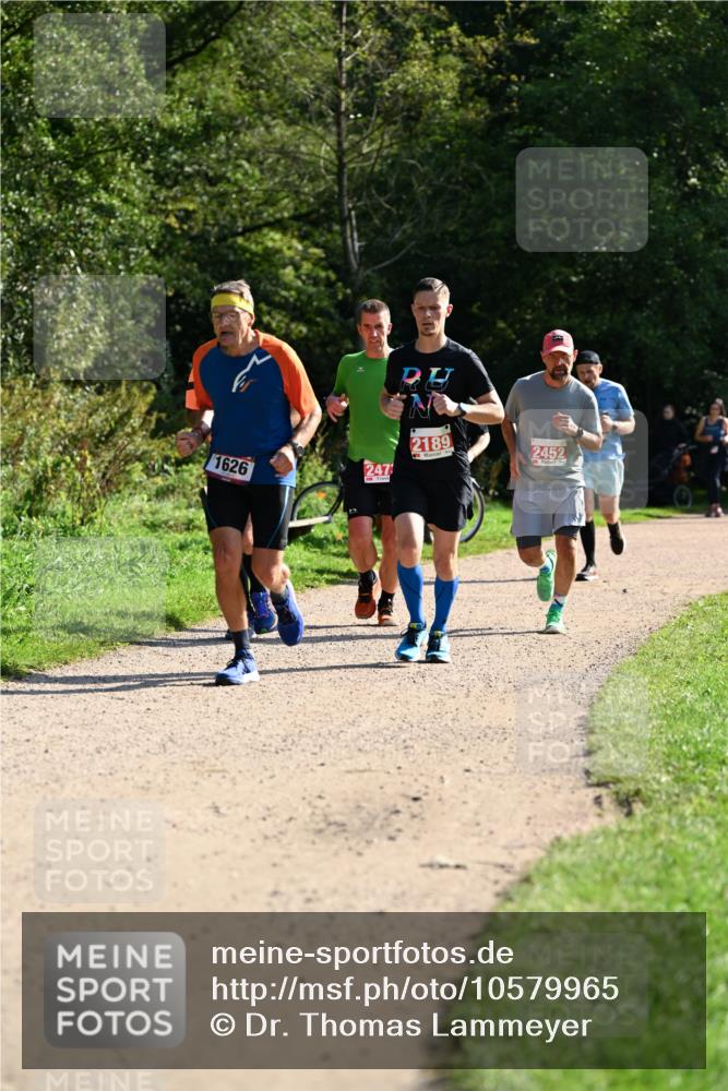 27.09.2026 - 35. Volkslauf durch das schöne Alstertal Dr. Thomas Lammeyer http://msf.ph/oto/10579965 27.09.2026 12:12:26 Laufen 247, 1626, 2189, 2452 meine-sportfotos.de