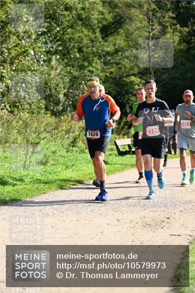27.09.2026 - 35. Volkslauf durch das schöne Alstertal Dr. Thomas Lammeyer http://msf.ph/oto/10579973 27.09.2026 12:12:27 Laufen 1626, 2189, 2452 meine-sportfotos.de