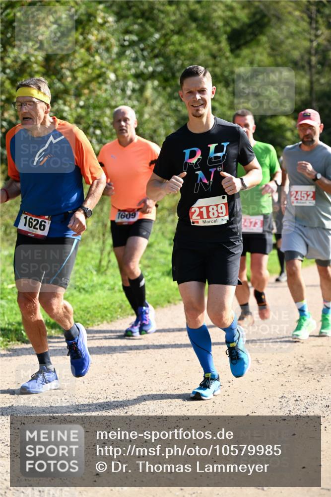 27.09.2026 - 35. Volkslauf durch das schöne Alstertal Dr. Thomas Lammeyer http://msf.ph/oto/10579985 27.09.2026 12:12:28 Laufen 1626, 1609, 2189, 473, 2452 meine-sportfotos.de