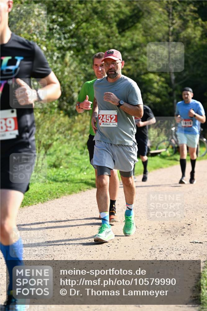 27.09.2026 - 35. Volkslauf durch das schöne Alstertal Dr. Thomas Lammeyer http://msf.ph/oto/10579990 27.09.2026 12:12:29 Laufen 89, 2452, 1010 meine-sportfotos.de