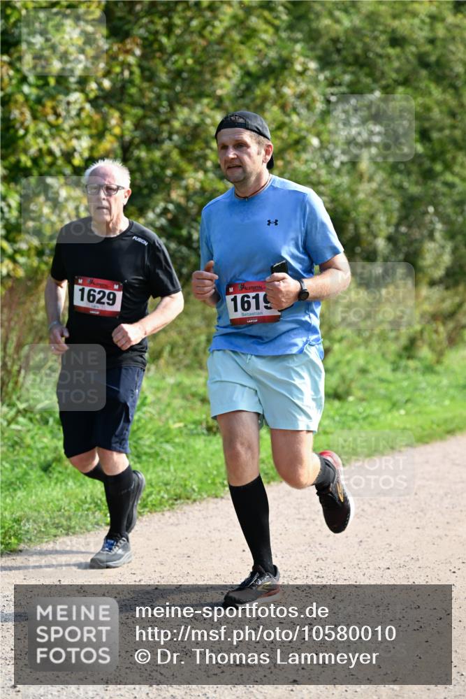 27.09.2026 - 35. Volkslauf durch das schöne Alstertal Dr. Thomas Lammeyer http://msf.ph/oto/10580010 27.09.2026 12:12:32 Laufen 1629, 1619 meine-sportfotos.de