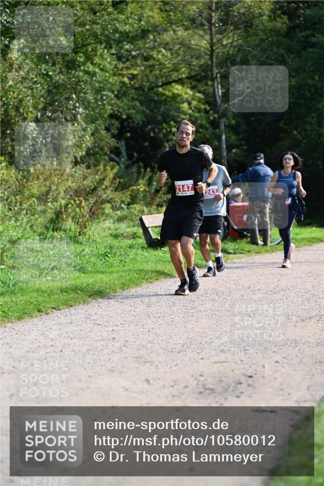 27.09.2026 - 35. Volkslauf durch das schöne Alstertal Dr. Thomas Lammeyer http://msf.ph/oto/10580012 27.09.2026 12:12:34 Laufen 2147, 243 meine-sportfotos.de