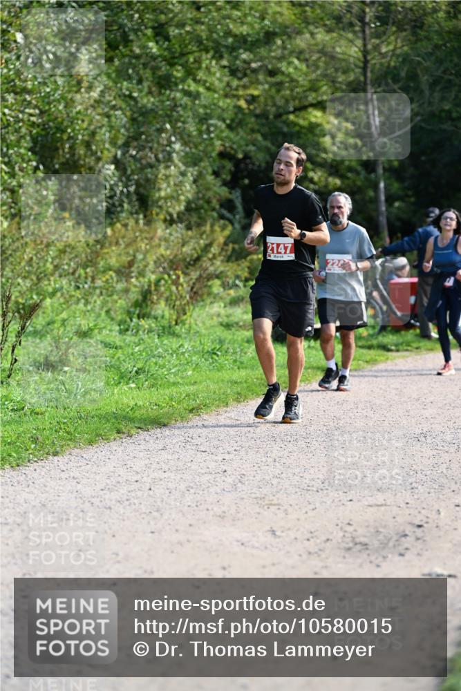 27.09.2026 - 35. Volkslauf durch das schöne Alstertal Dr. Thomas Lammeyer http://msf.ph/oto/10580015 27.09.2026 12:12:34 Laufen 2147, 220 meine-sportfotos.de