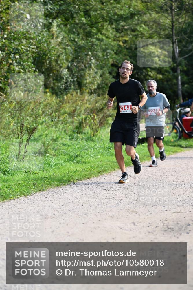 27.09.2026 - 35. Volkslauf durch das schöne Alstertal Dr. Thomas Lammeyer http://msf.ph/oto/10580018 27.09.2026 12:12:35 Laufen 2147, 2242 meine-sportfotos.de