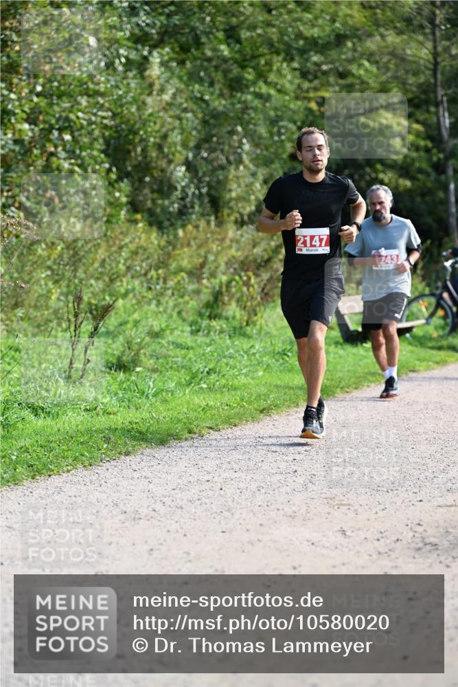 27.09.2026 - 35. Volkslauf durch das schöne Alstertal Dr. Thomas Lammeyer http://msf.ph/oto/10580020 27.09.2026 12:12:35 Laufen 2147, 243 meine-sportfotos.de