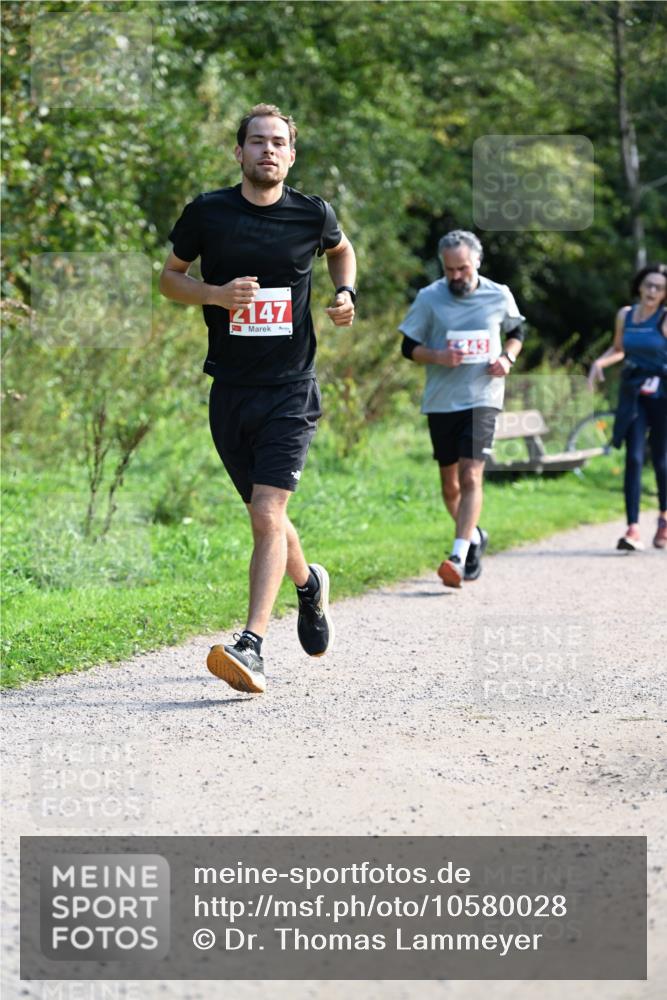 27.09.2026 - 35. Volkslauf durch das schöne Alstertal Dr. Thomas Lammeyer http://msf.ph/oto/10580028 27.09.2026 12:12:35 Laufen 2147, 4443 meine-sportfotos.de