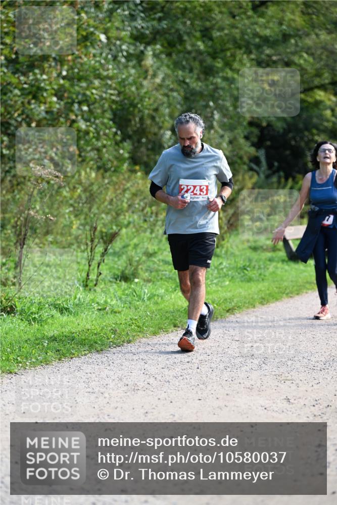 27.09.2026 - 35. Volkslauf durch das schöne Alstertal Dr. Thomas Lammeyer http://msf.ph/oto/10580037 27.09.2026 12:12:37 Laufen 2243 meine-sportfotos.de