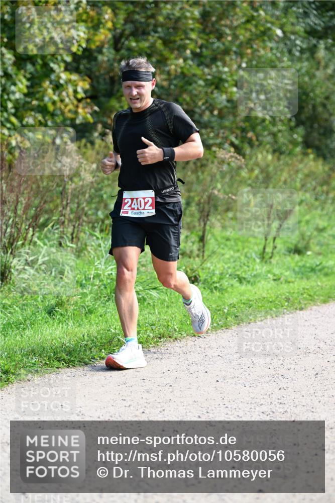 27.09.2026 - 35. Volkslauf durch das schöne Alstertal Dr. Thomas Lammeyer http://msf.ph/oto/10580056 27.09.2026 12:12:41 Laufen 2402 meine-sportfotos.de