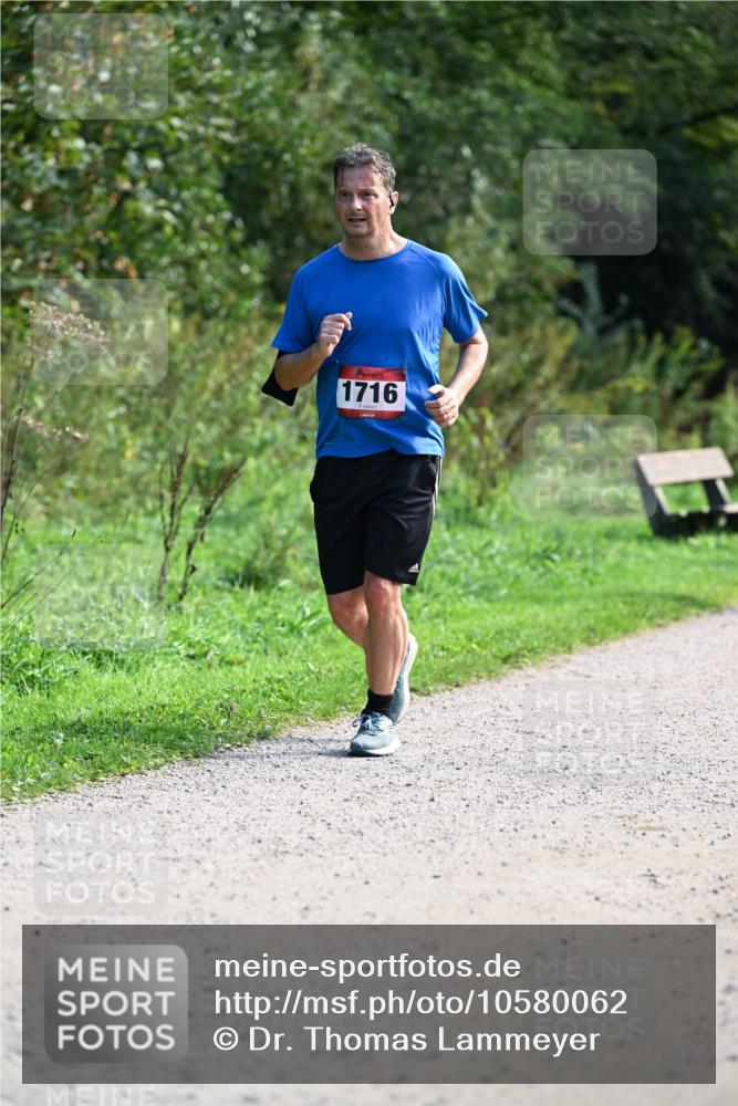 27.09.2026 - 35. Volkslauf durch das schöne Alstertal Dr. Thomas Lammeyer http://msf.ph/oto/10580062 27.09.2026 12:12:43 Laufen 1716 meine-sportfotos.de