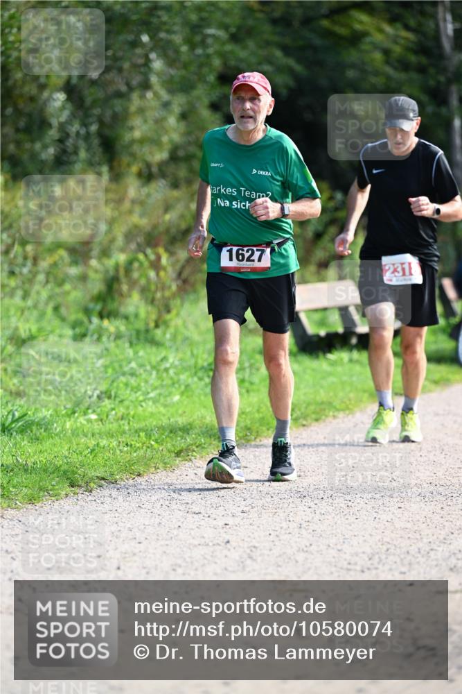 27.09.2026 - 35. Volkslauf durch das schöne Alstertal Dr. Thomas Lammeyer http://msf.ph/oto/10580074 27.09.2026 12:12:46 Laufen 2, 1627, 2318 meine-sportfotos.de