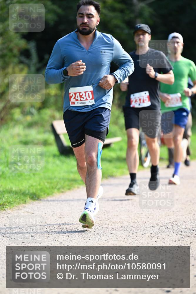 27.09.2026 - 35. Volkslauf durch das schöne Alstertal Dr. Thomas Lammeyer http://msf.ph/oto/10580091 27.09.2026 12:12:49 Laufen 2430 meine-sportfotos.de