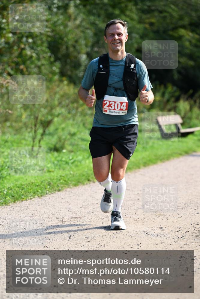 27.09.2026 - 35. Volkslauf durch das schöne Alstertal Dr. Thomas Lammeyer http://msf.ph/oto/10580114 27.09.2026 12:12:54 Laufen 2304 meine-sportfotos.de