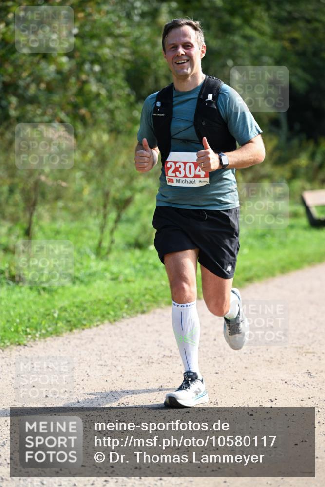 27.09.2026 - 35. Volkslauf durch das schöne Alstertal Dr. Thomas Lammeyer http://msf.ph/oto/10580117 27.09.2026 12:12:54 Laufen 2304 meine-sportfotos.de