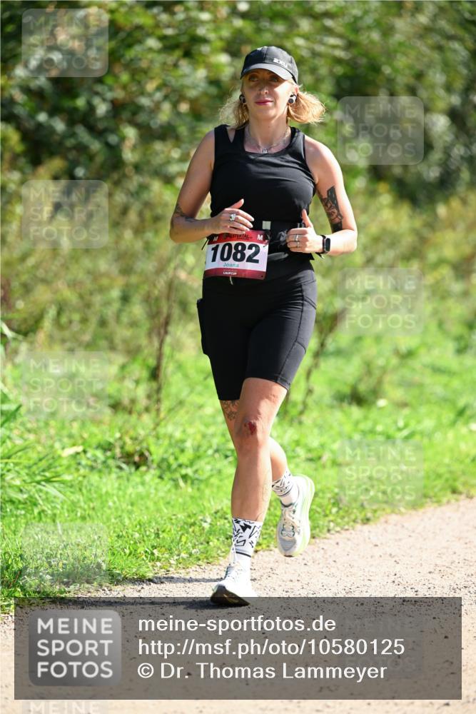 27.09.2026 - 35. Volkslauf durch das schöne Alstertal Dr. Thomas Lammeyer http://msf.ph/oto/10580125 27.09.2026 12:13:01 Laufen 1082 meine-sportfotos.de