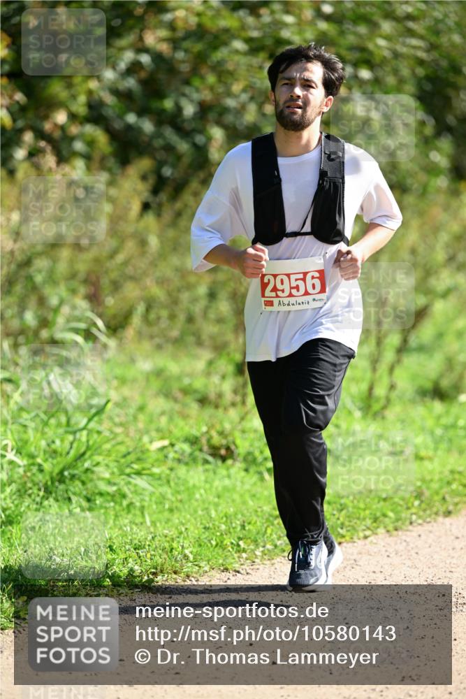 27.09.2026 - 35. Volkslauf durch das schöne Alstertal Dr. Thomas Lammeyer http://msf.ph/oto/10580143 27.09.2026 12:13:10 Laufen 2956 meine-sportfotos.de