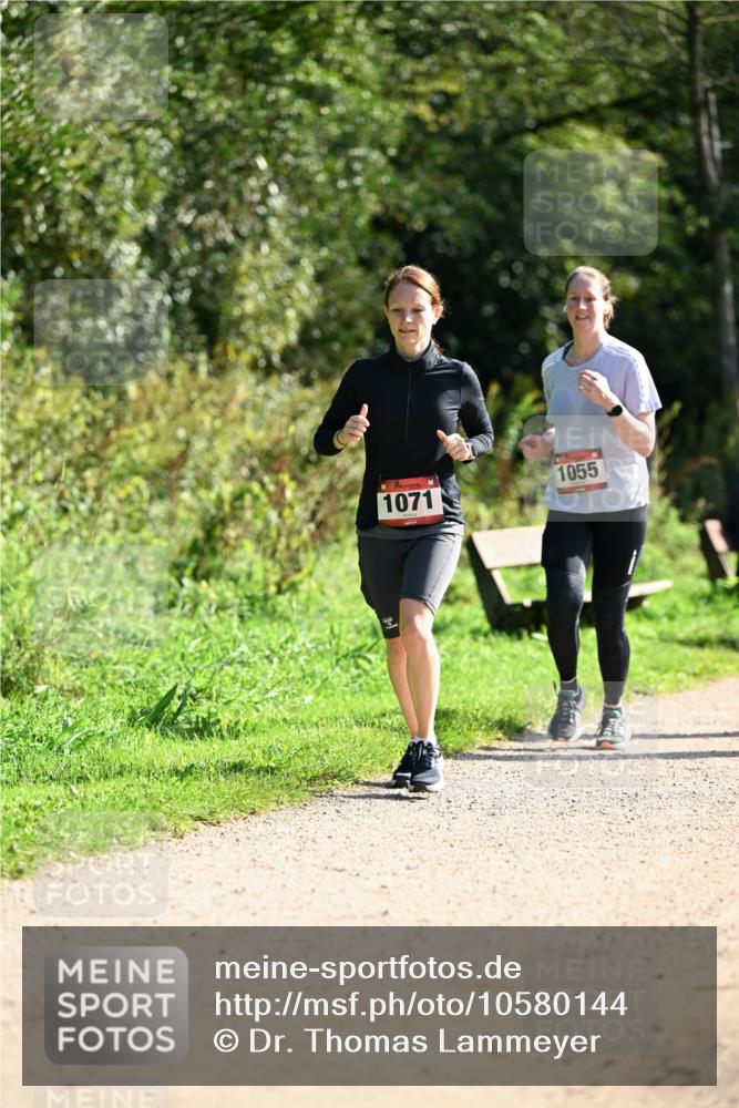 27.09.2026 - 35. Volkslauf durch das schöne Alstertal Dr. Thomas Lammeyer http://msf.ph/oto/10580144 27.09.2026 12:13:16 Laufen 1071, 1055 meine-sportfotos.de