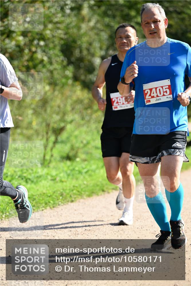 27.09.2026 - 35. Volkslauf durch das schöne Alstertal Dr. Thomas Lammeyer http://msf.ph/oto/10580171 27.09.2026 12:13:20 Laufen 290, 2405 meine-sportfotos.de
