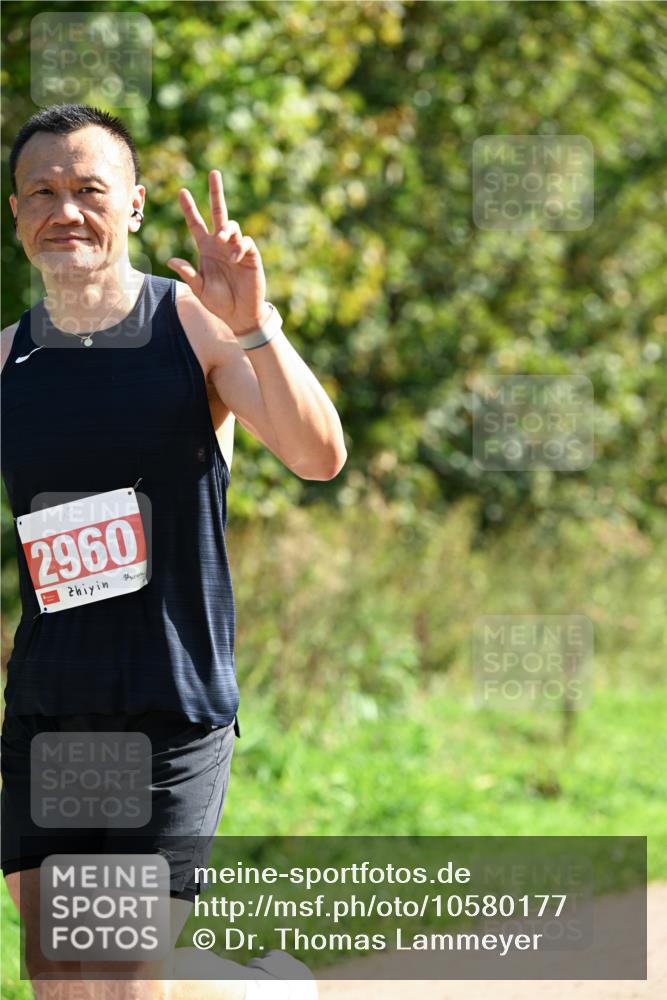 27.09.2026 - 35. Volkslauf durch das schöne Alstertal Dr. Thomas Lammeyer http://msf.ph/oto/10580177 27.09.2026 12:13:21 Laufen 2960 meine-sportfotos.de