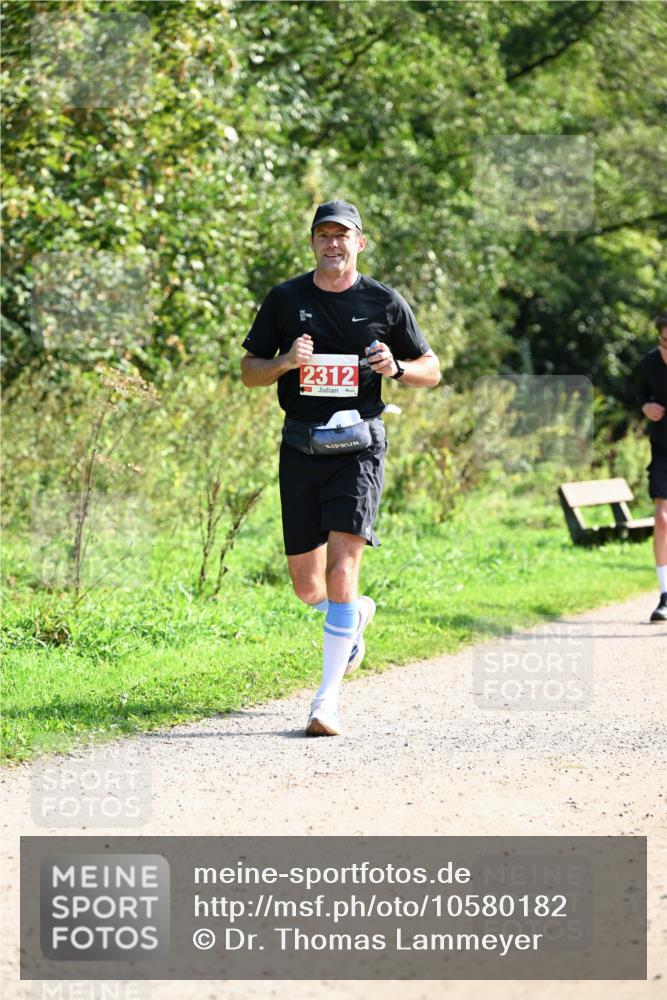 27.09.2026 - 35. Volkslauf durch das schöne Alstertal Dr. Thomas Lammeyer http://msf.ph/oto/10580182 27.09.2026 12:13:25 Laufen 2312 meine-sportfotos.de