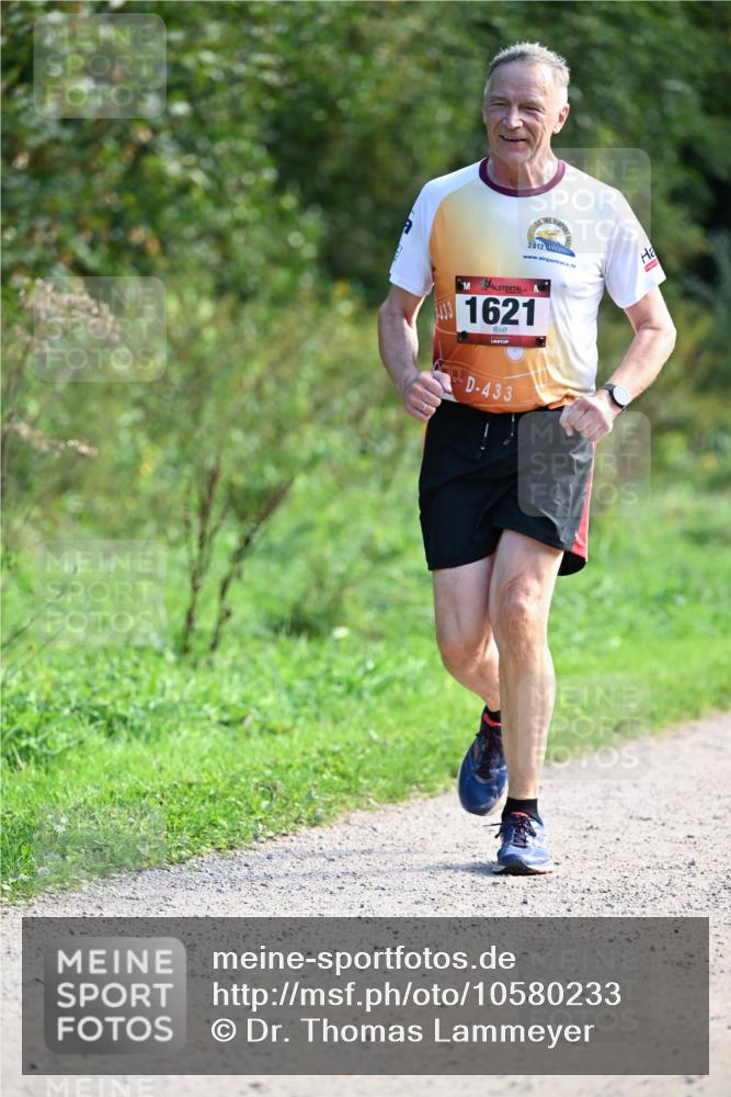 27.09.2026 - 35. Volkslauf durch das schöne Alstertal Dr. Thomas Lammeyer http://msf.ph/oto/10580233 27.09.2026 12:13:40 Laufen 2012, 1621, 433 meine-sportfotos.de