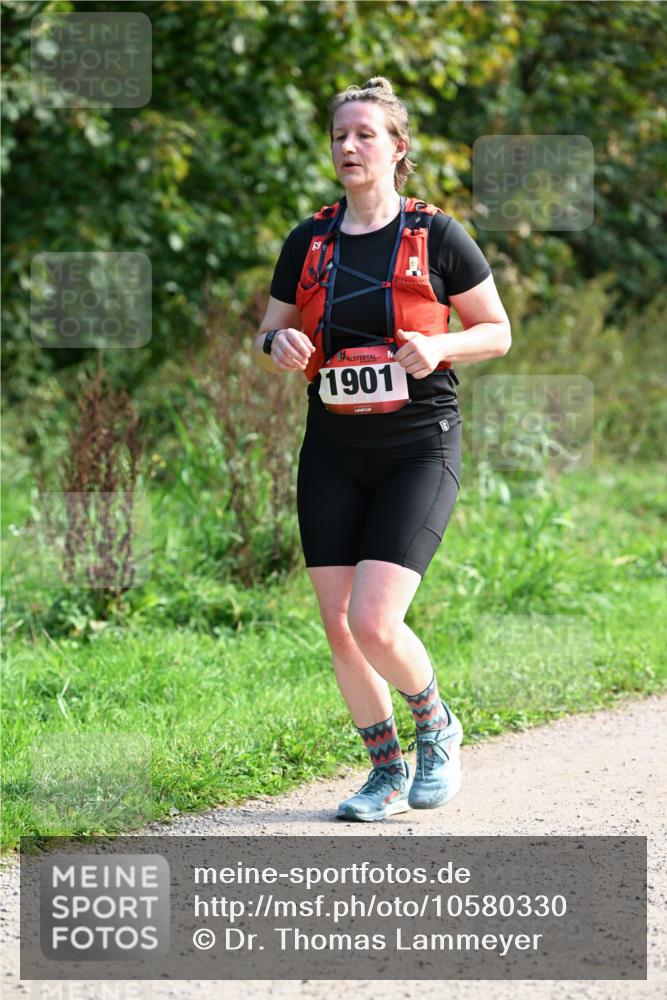 27.09.2026 - 35. Volkslauf durch das schöne Alstertal Dr. Thomas Lammeyer http://msf.ph/oto/10580330 27.09.2026 12:14:51 Laufen 1901 meine-sportfotos.de
