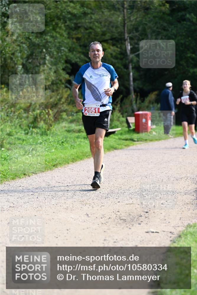 27.09.2026 - 35. Volkslauf durch das schöne Alstertal Dr. Thomas Lammeyer http://msf.ph/oto/10580334 27.09.2026 12:14:53 Laufen 2051 meine-sportfotos.de