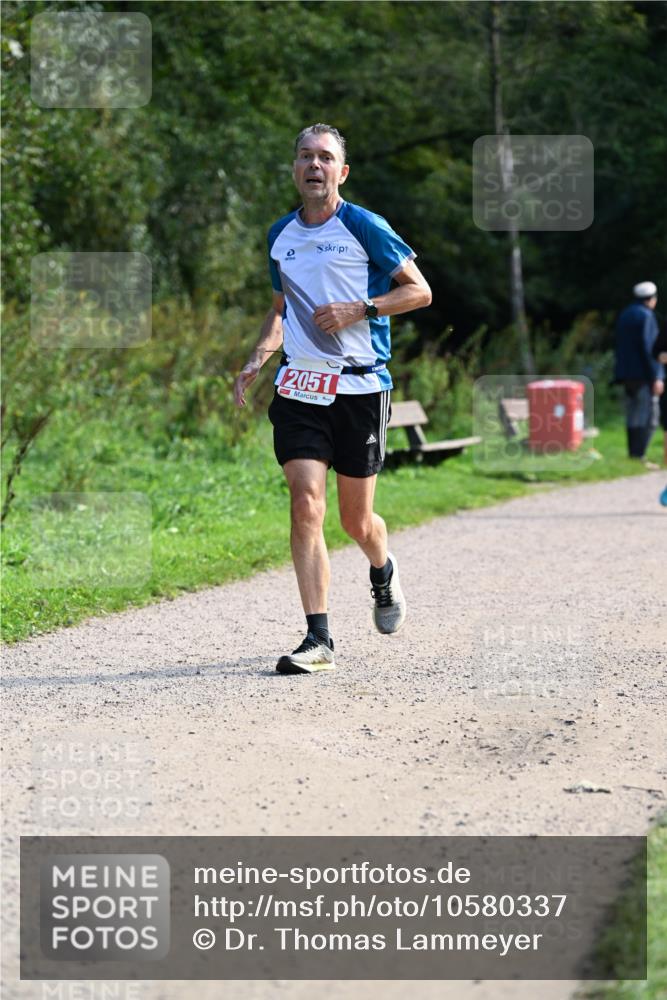 27.09.2026 - 35. Volkslauf durch das schöne Alstertal Dr. Thomas Lammeyer http://msf.ph/oto/10580337 27.09.2026 12:14:53 Laufen 2051 meine-sportfotos.de