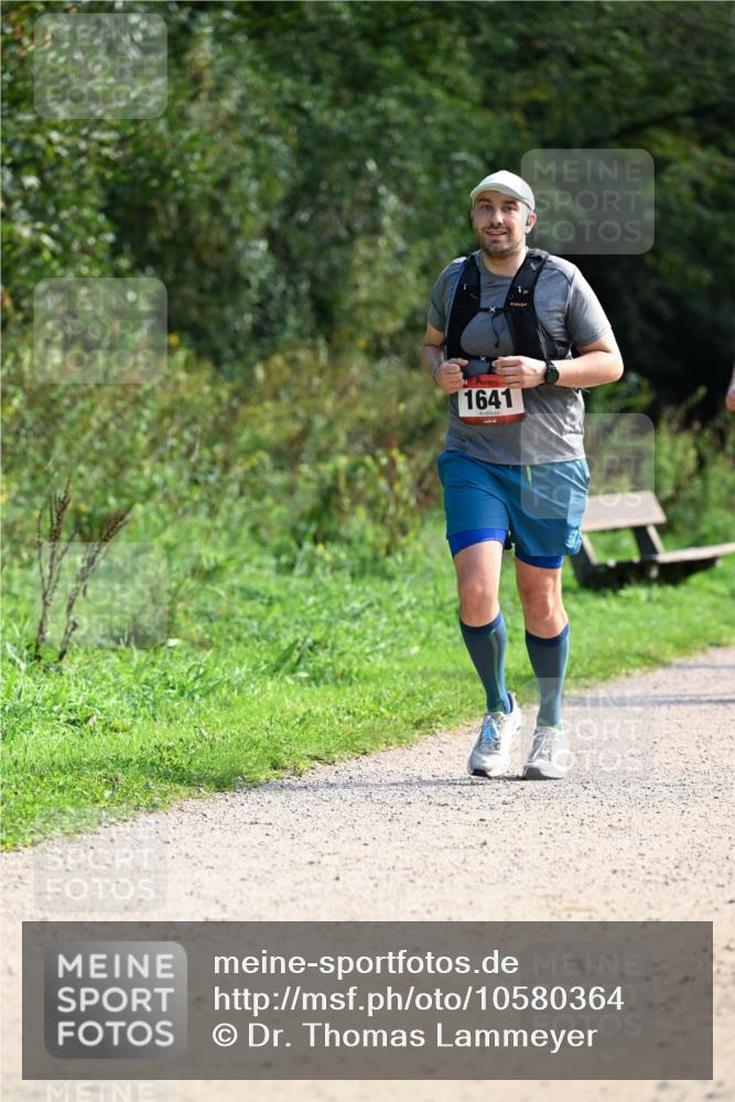 27.09.2026 - 35. Volkslauf durch das schöne Alstertal Dr. Thomas Lammeyer http://msf.ph/oto/10580364 27.09.2026 12:15:01 Laufen 1641 meine-sportfotos.de