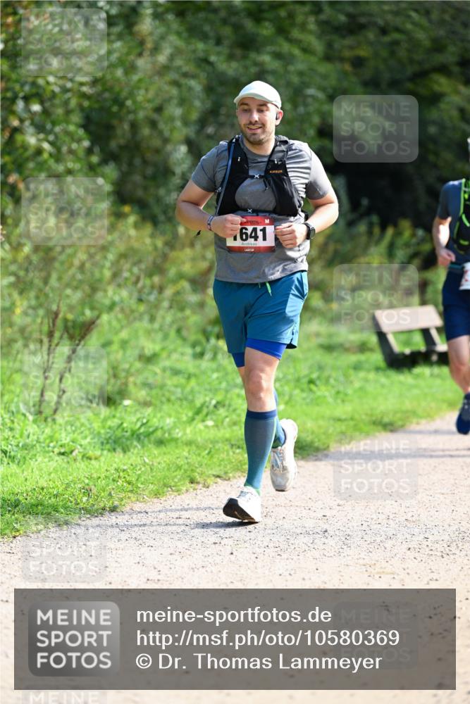 27.09.2026 - 35. Volkslauf durch das schöne Alstertal Dr. Thomas Lammeyer http://msf.ph/oto/10580369 27.09.2026 12:15:02 Laufen 641 meine-sportfotos.de