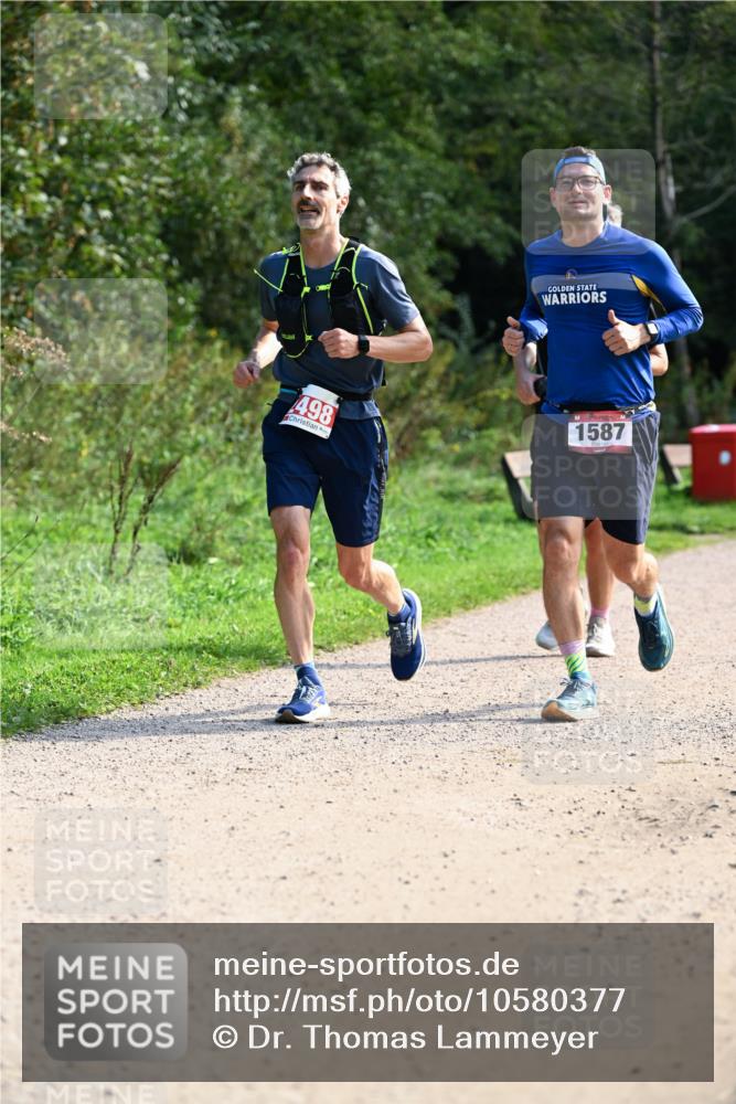 27.09.2026 - 35. Volkslauf durch das schöne Alstertal Dr. Thomas Lammeyer http://msf.ph/oto/10580377 27.09.2026 12:15:04 Laufen 498, 1587 meine-sportfotos.de