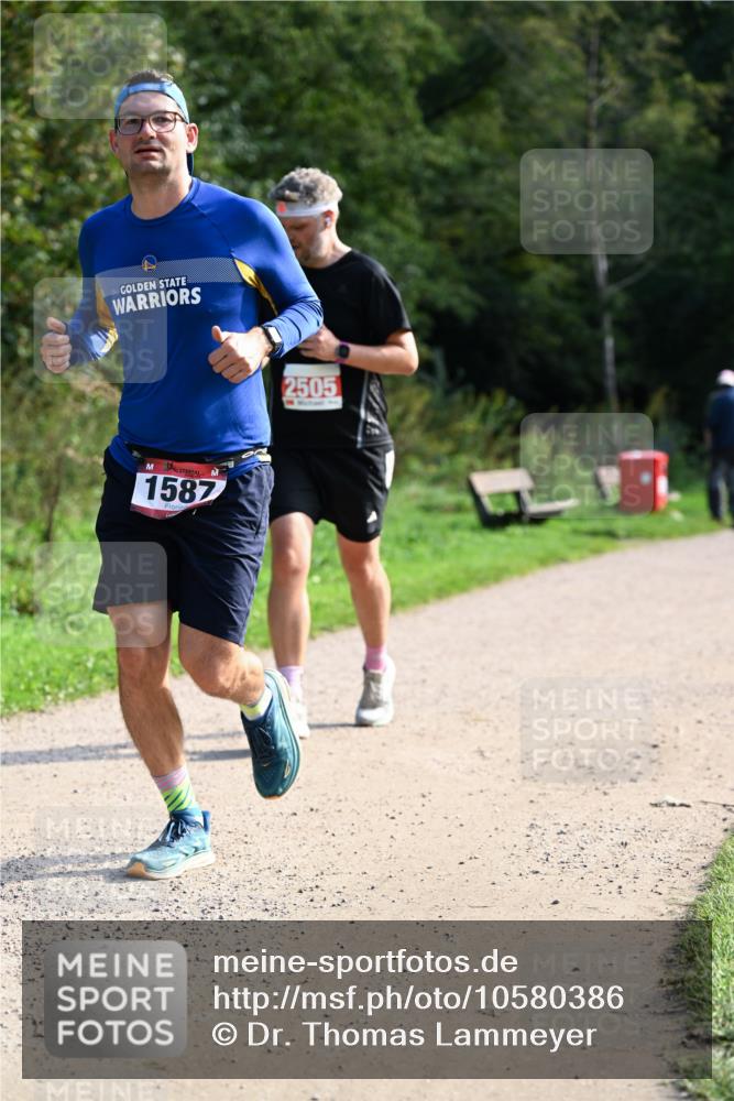 27.09.2026 - 35. Volkslauf durch das schöne Alstertal Dr. Thomas Lammeyer http://msf.ph/oto/10580386 27.09.2026 12:15:05 Laufen 1587, 2505 meine-sportfotos.de