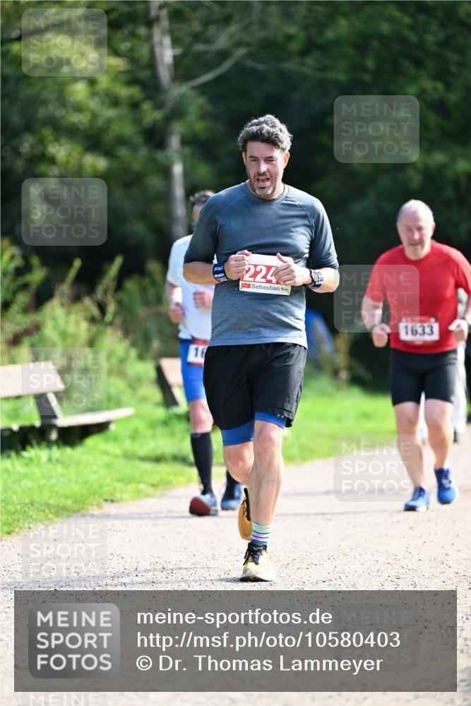 27.09.2026 - 35. Volkslauf durch das schöne Alstertal Dr. Thomas Lammeyer http://msf.ph/oto/10580403 27.09.2026 12:15:31 Laufen 16, 224, 1633 meine-sportfotos.de