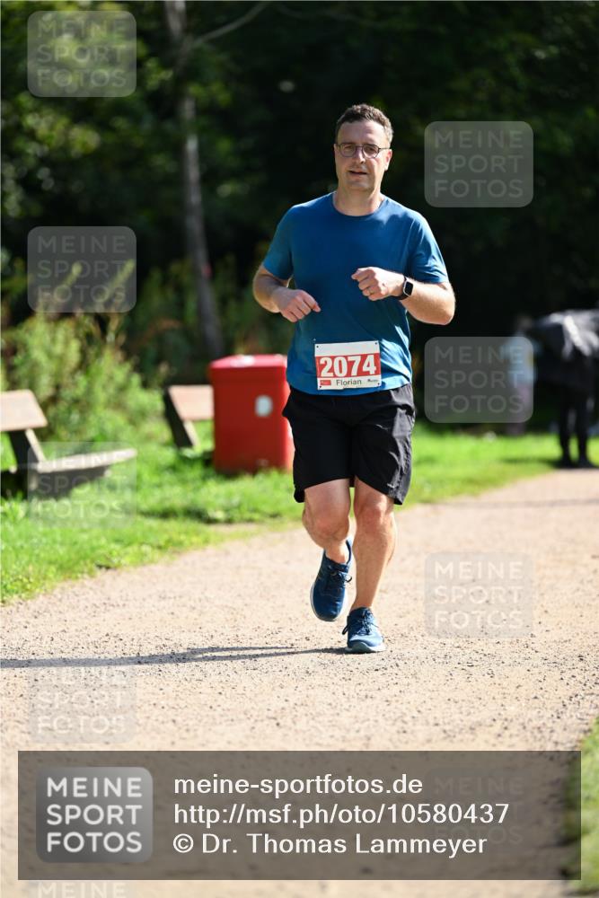 27.09.2026 - 35. Volkslauf durch das schöne Alstertal Dr. Thomas Lammeyer http://msf.ph/oto/10580437 27.09.2026 12:15:46 Laufen 2074 meine-sportfotos.de