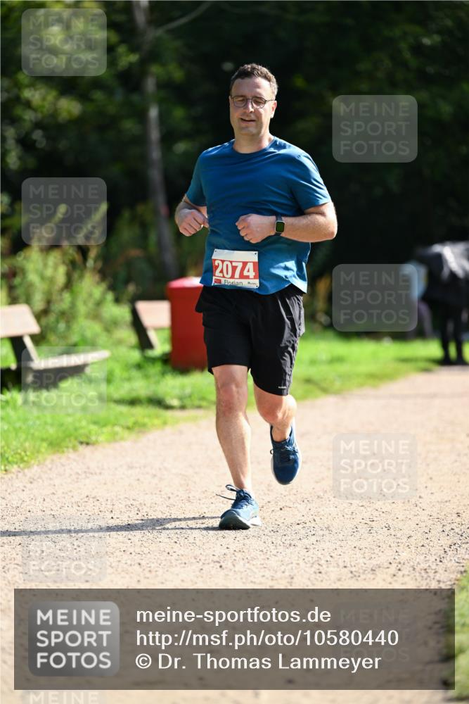 27.09.2026 - 35. Volkslauf durch das schöne Alstertal Dr. Thomas Lammeyer http://msf.ph/oto/10580440 27.09.2026 12:15:47 Laufen 2074 meine-sportfotos.de