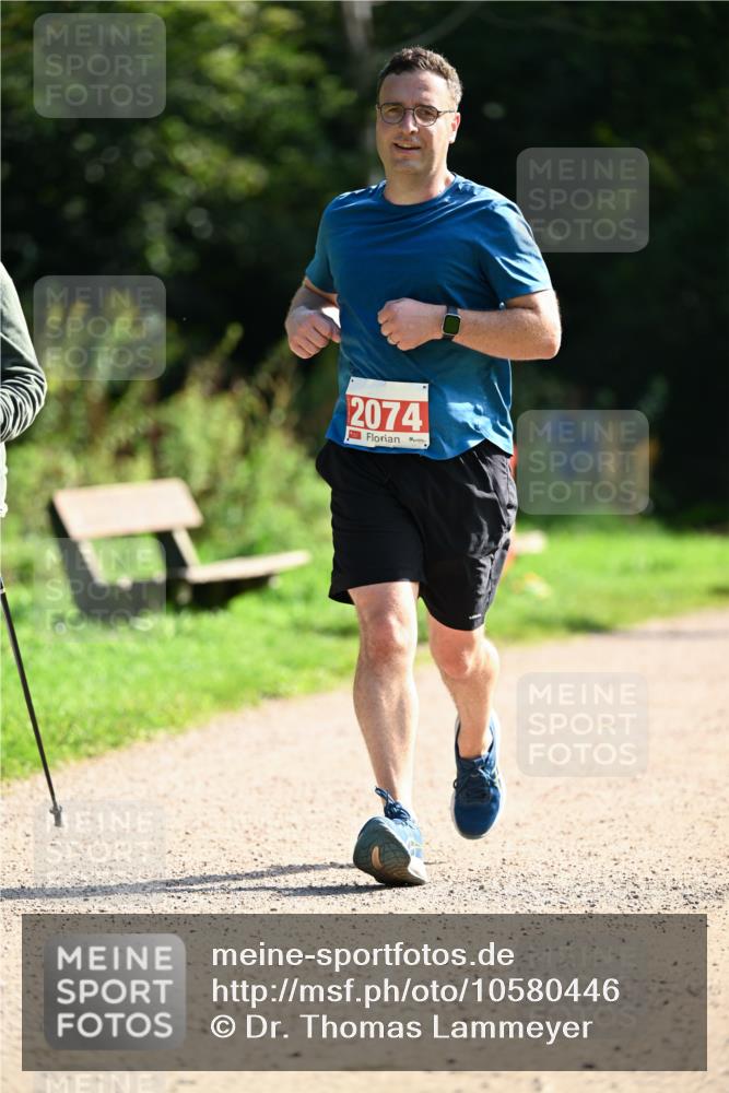 27.09.2026 - 35. Volkslauf durch das schöne Alstertal Dr. Thomas Lammeyer http://msf.ph/oto/10580446 27.09.2026 12:15:47 Laufen 2074 meine-sportfotos.de
