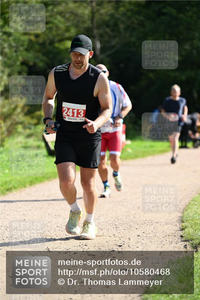 27.09.2026 - 35. Volkslauf durch das schöne Alstertal Dr. Thomas Lammeyer http://msf.ph/oto/10580468 27.09.2026 12:15:54 Laufen 2413 meine-sportfotos.de